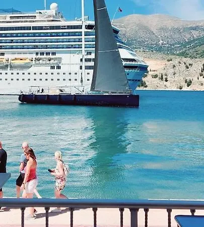 Celebrity 2* Argosztóli