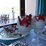 Celebrity Hotel 2*