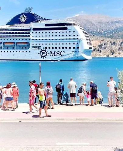 Celebrity Argostóli